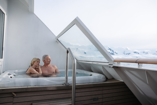 HX Hurtigruten Expeditions MS Fridtjof Nansen Expedition Suite Corner Suite Lifestyle 5 ©Tuan Lam Atomic Pixel.jpg